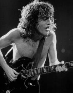 Angus_Young4741